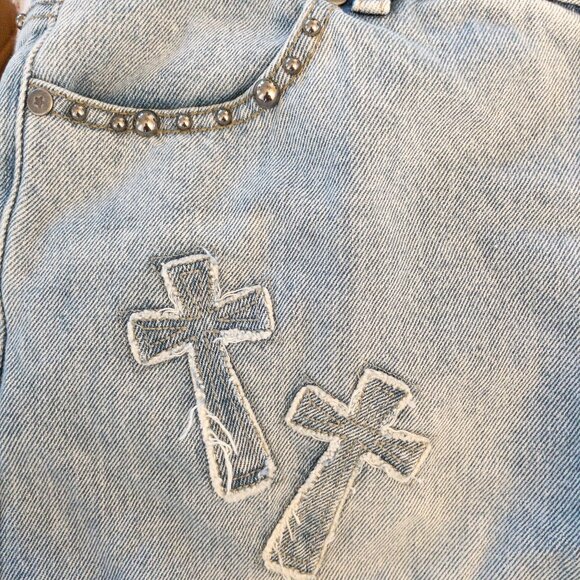 Austin Landing Cross Patch Jeans Size 7 Studded Detail Distressed Hem - Picture 6 of 6